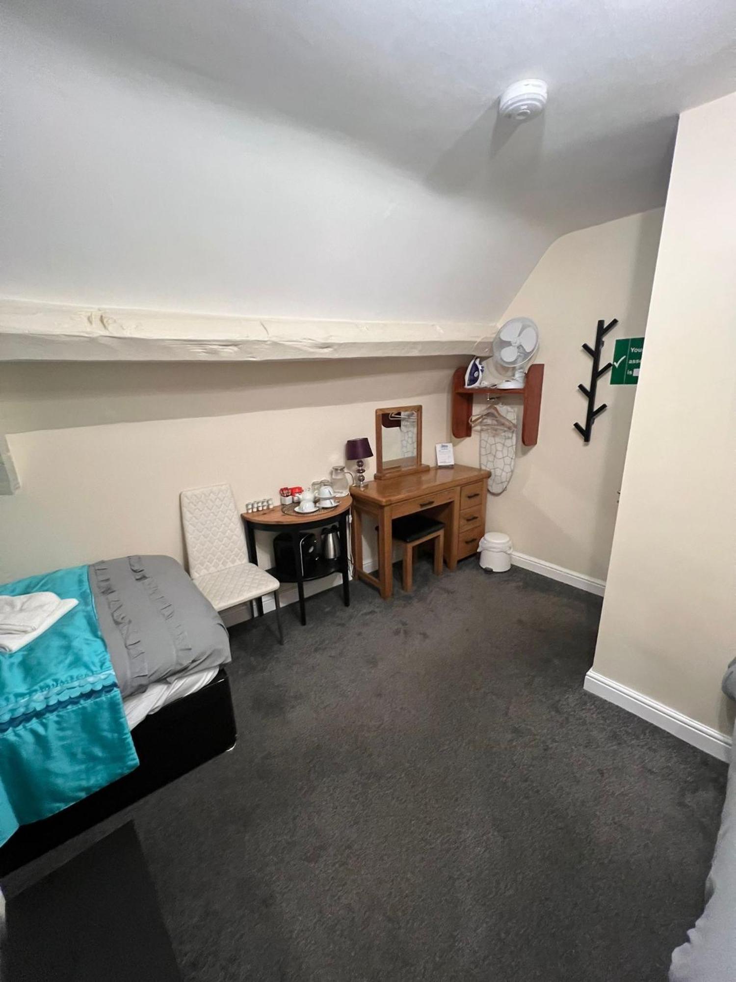 Abbey Holiday Accommodation Уитби Екстериор снимка
