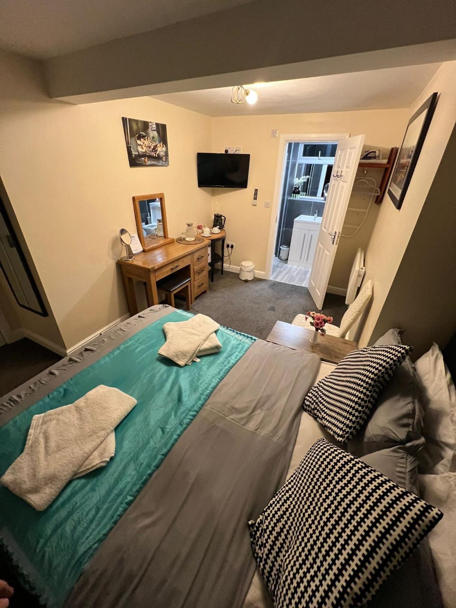 Abbey Holiday Accommodation Уитби Екстериор снимка