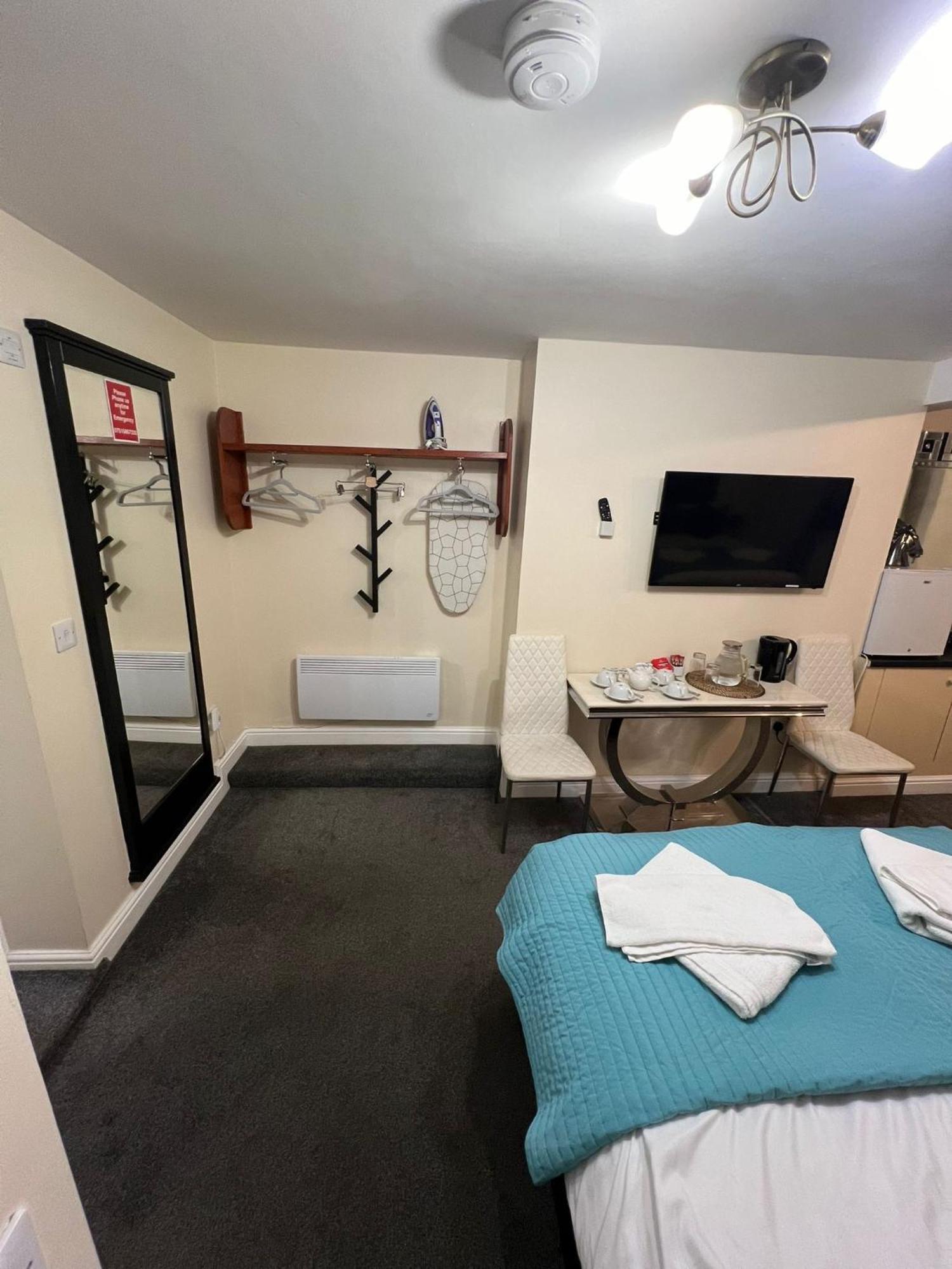 Abbey Holiday Accommodation Уитби Екстериор снимка