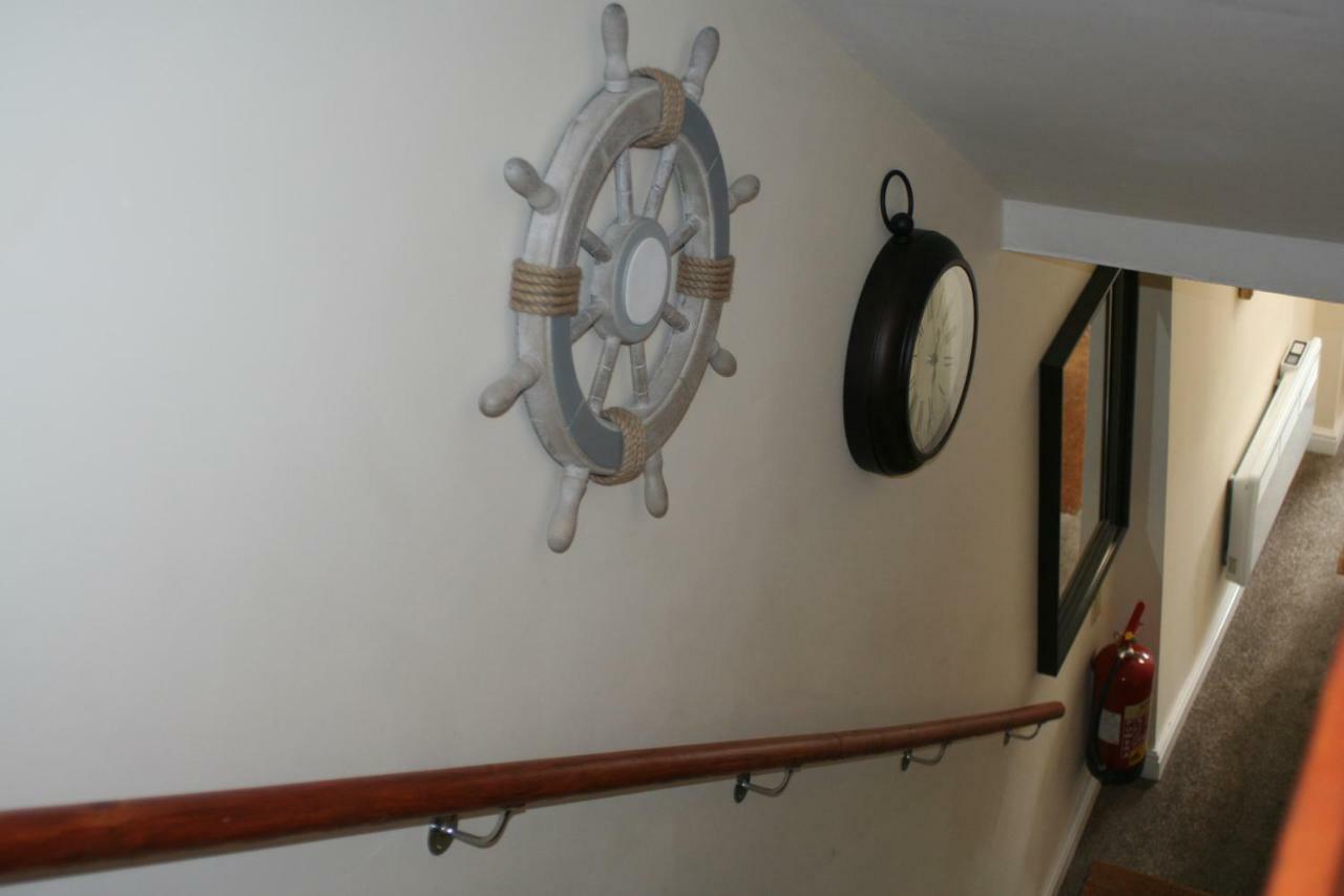 Abbey Holiday Accommodation Уитби Екстериор снимка