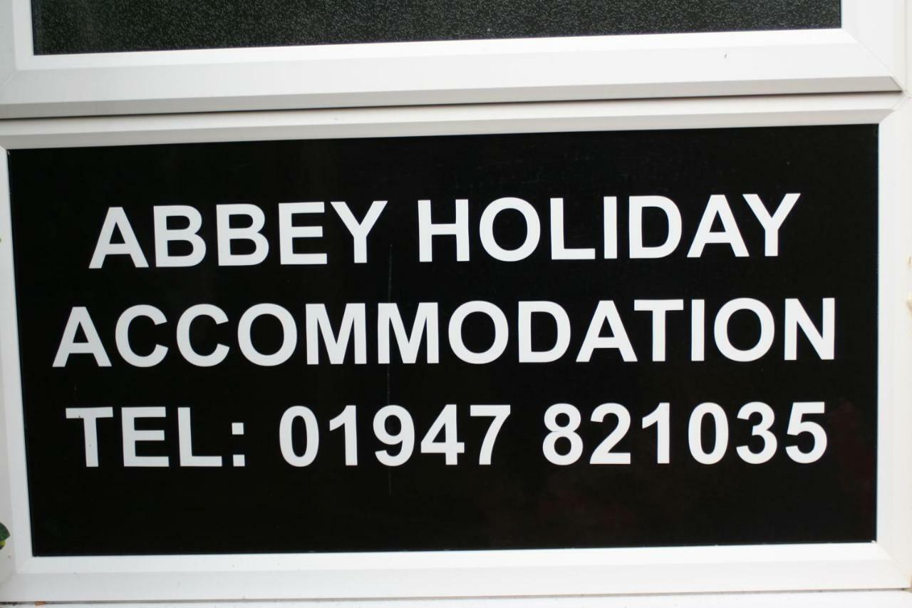 Abbey Holiday Accommodation Уитби Екстериор снимка